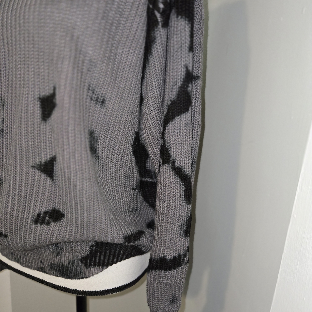 Lisa Rinna Collection Gray and Black Patterned Sweater - Picture 3 of 7